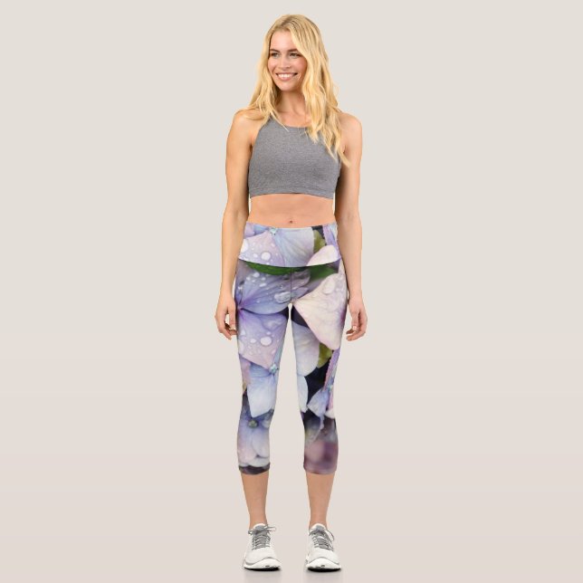 Water droplet on blue flower capri leggings (Front)