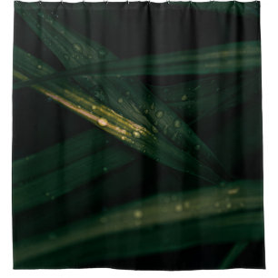 WATER DROPLETS ON GREEN LEAF SHOWER CURTAIN