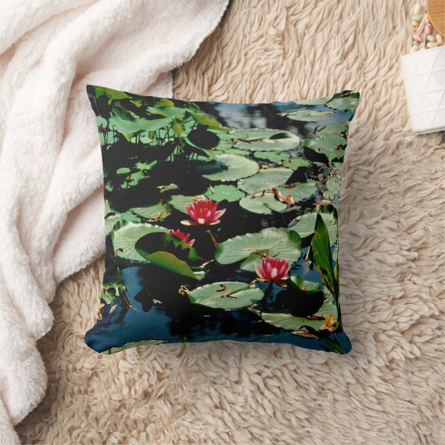 Water Lilies Cushion (Blanket)