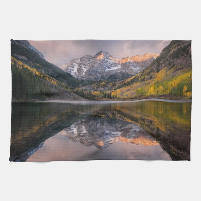 Water | Maroon Bells Colorado Tea Towel (Horizontal)