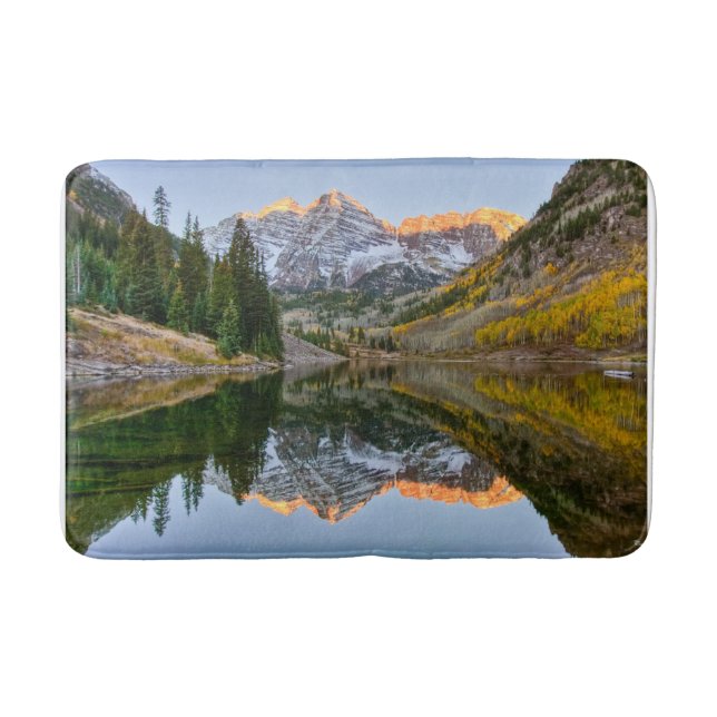 Water | Maroon Bells Lake Aspen Trees Bath Mat (Front)