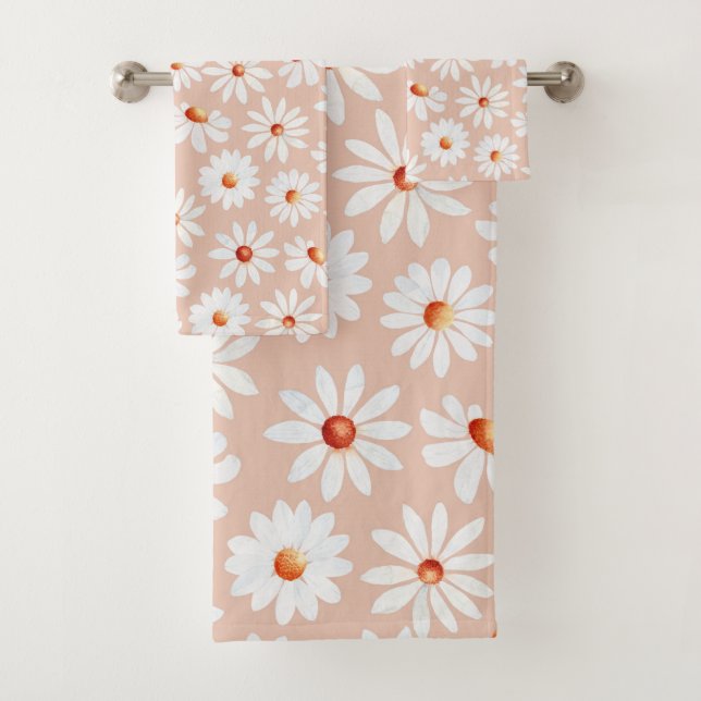Watercolor Daisy Pattern Pink Blush Background  Bath Towel Set (Insitu)