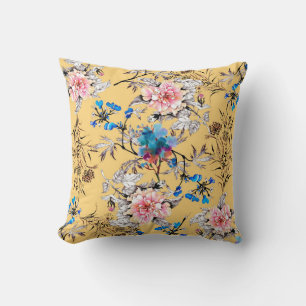 Watercolor hand drawn seamless pattern with beauti cushion