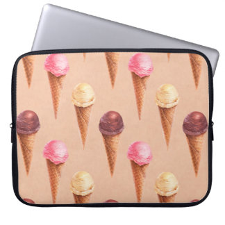 Watercolor illustration of ice cream. Seamless pat Laptop Sleeve