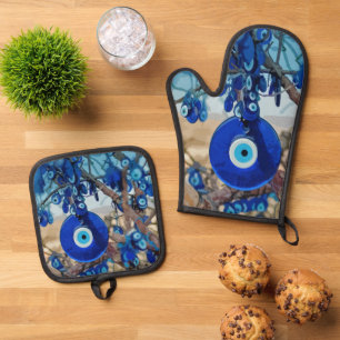 Watercolor of Tree Decorated with Nazars Oven Mitt & Pot Holder Set