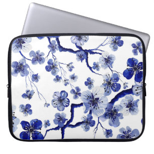 ?Watercolor oriental pattern with sakura branch. S Laptop Sleeve