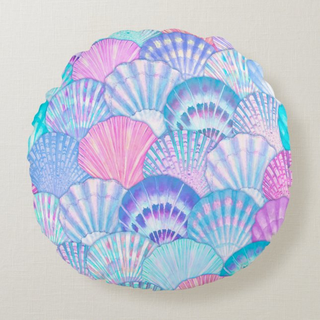 Watercolor sea shell seamless pattern. Hand drawn  Round Cushion (Front)