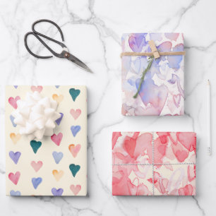 Watercolor seamless heart pattern wrapping paper