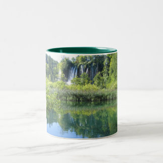 WATERFALL MUG