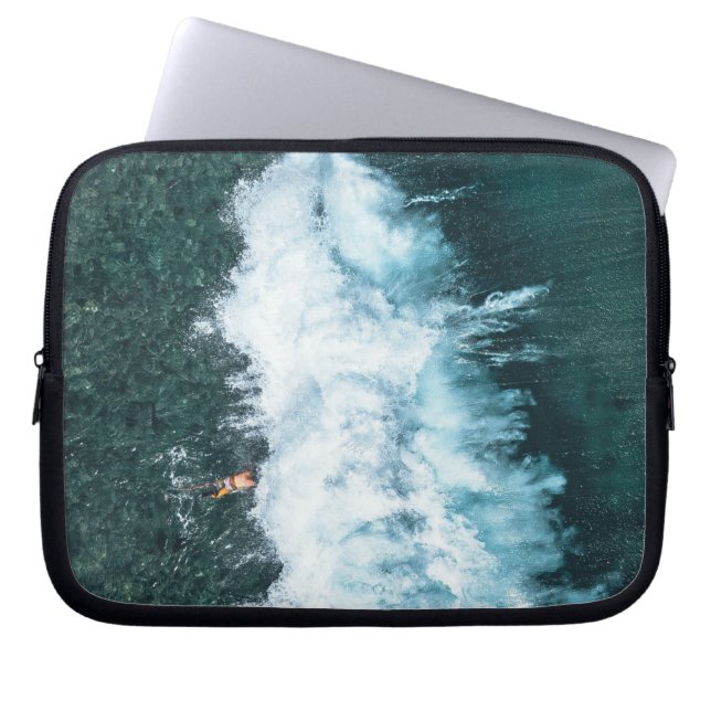 wave line laptop sleeve (Front)