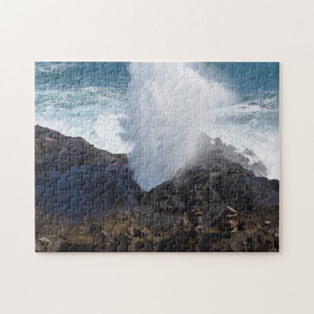Wave on the rocks jigsaw puzzle (Horizontal)