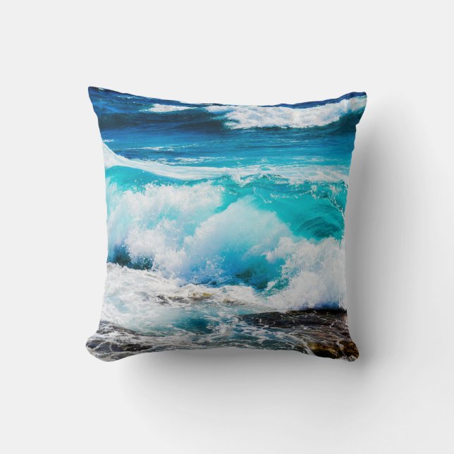 Wave on the rocks - Throw Pillow (Front)