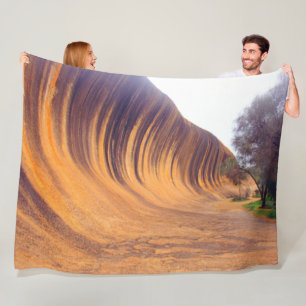 WAVE ROCK FLEECE BLANKET