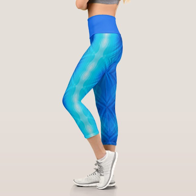waves capri leggings (Left)
