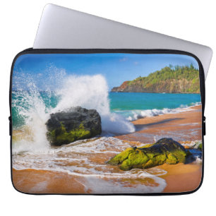 Waves crash on the beach, Hawaii Laptop Sleeve