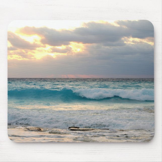 waves crashing on the shore mouse mat (Front)