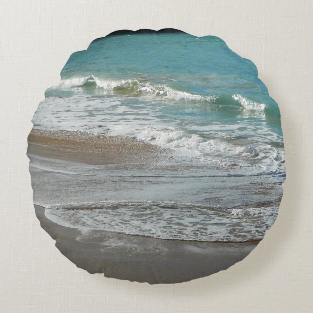 Waves Lapping on the Beach Turquoise Blue Ocean Round Cushion (Front)