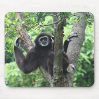 Waving monkey mouse mat