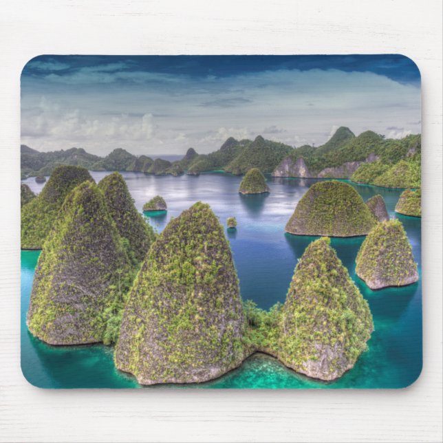 Wayag Island landscape, Indonesia Mouse Mat (Front)