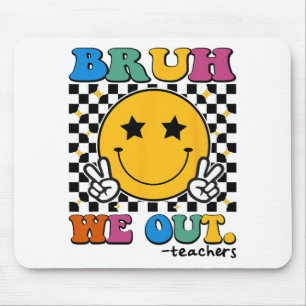 We Out Teachers Last Day Of School Retro Groovy Mouse Mat