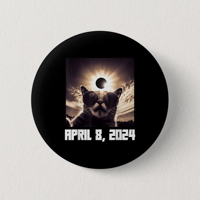 Wearing Totality Solar Eclipse Cat Glasses 6 Cm Round Badge (Front)