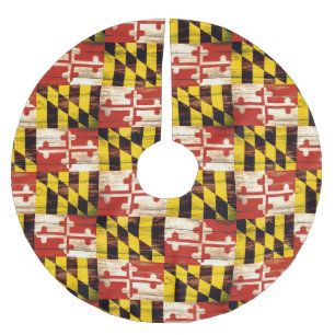 Weathered wood Maryland flag tree skirt