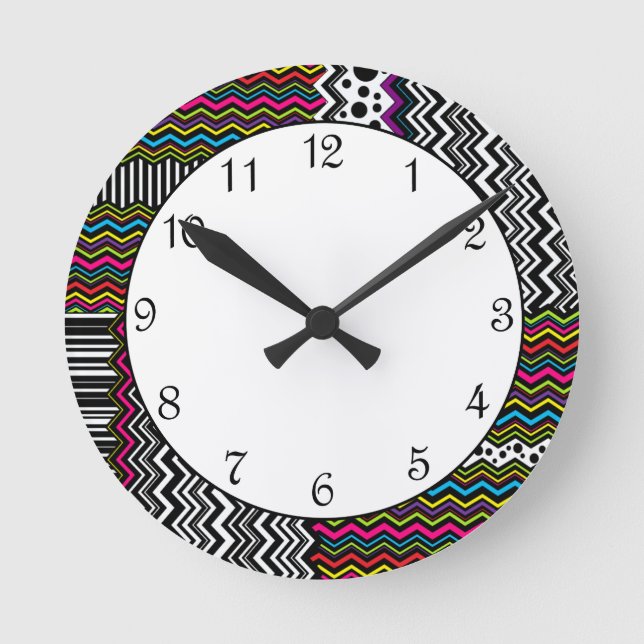 Weaved Zig Zag Stripe Dot Round Clock (Front)