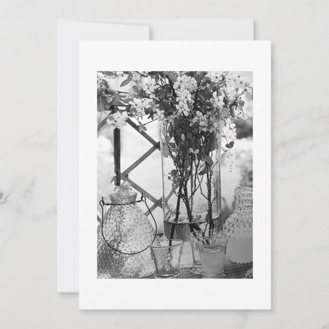 "WEDDING CENTERPIECE" BLACK/WHITE INVITATION (Front)