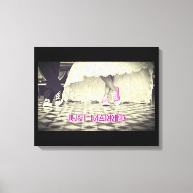 Wedding Couple in a Retro Style Fifties Diner Canvas Print (Front)