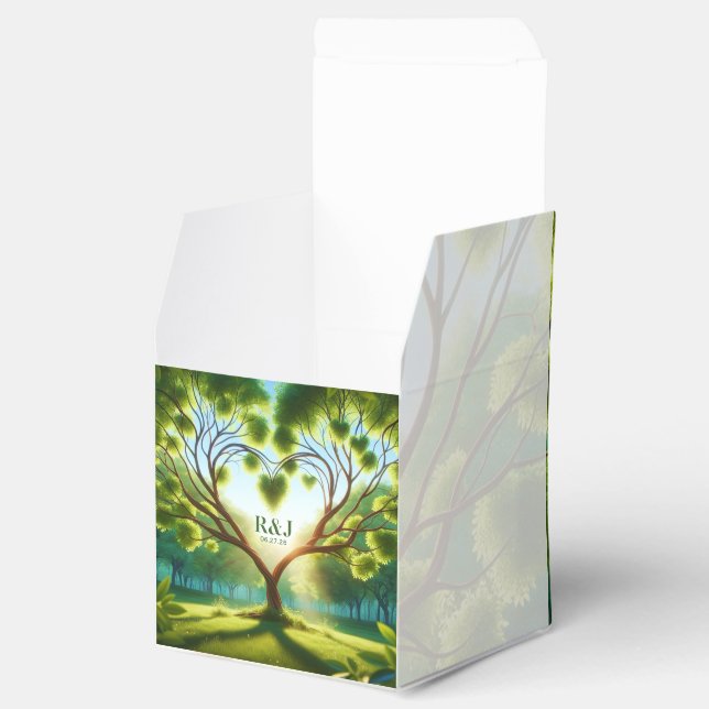 Wedding Couple Monogram Favour Box (Opened)