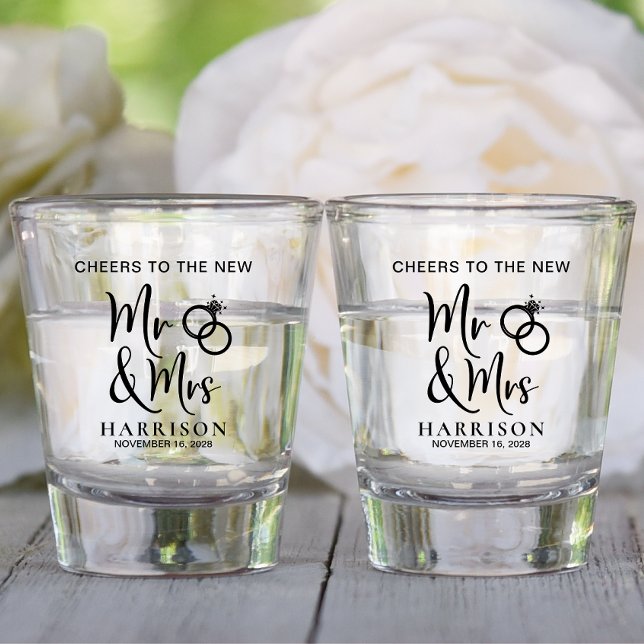 Wedding Favour New Mr Mrs Shot Glass (Creator Uploaded)