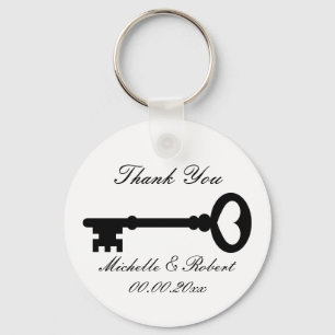 Wedding favour thank you keychains with vintage ke