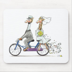 Wedding giraffes mouse mat