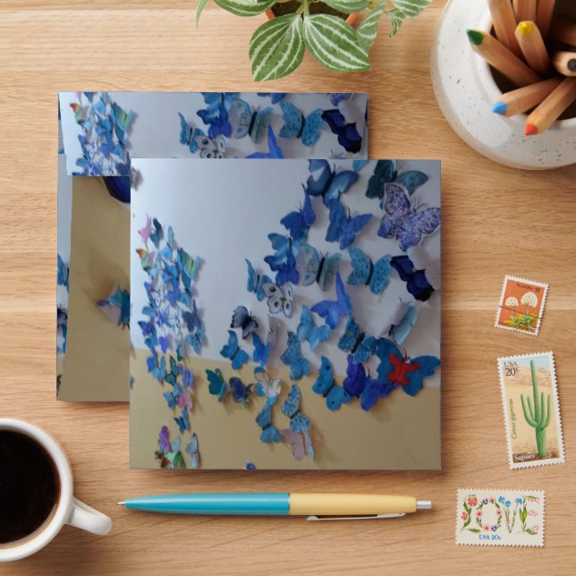 wedding invitatio blue butterflies envelope (Desk)