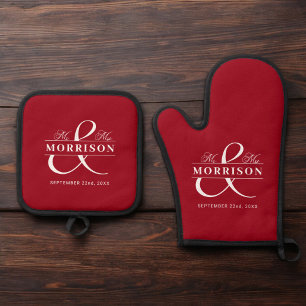 Wedding Mr Mrs Red Monogram Gift Oven Mitt & Pot Holder Set
