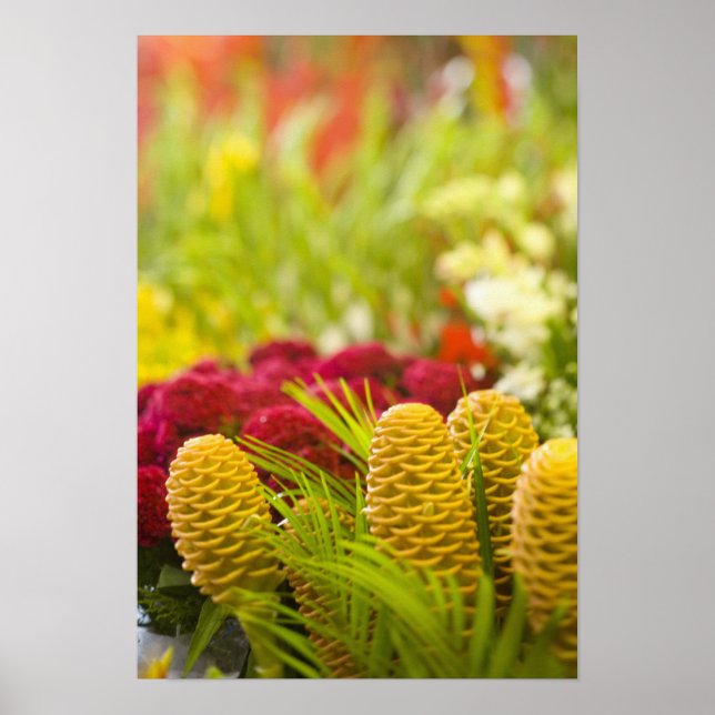 Weekly Friday fruit & vegetable market. Poster (Front)