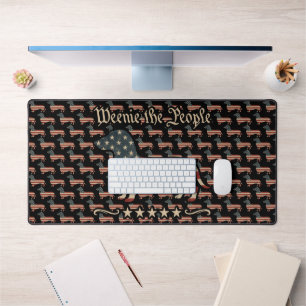 Weenie The People Dachshund 4th Of July Desk Mat