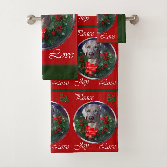 Weimaraner Christmas Bath Towel Set (Insitu)