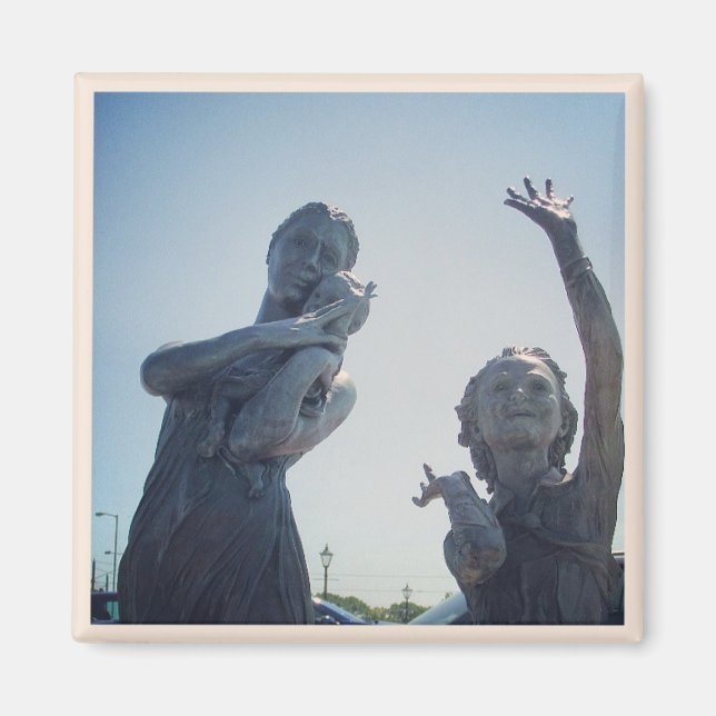 Welcome Home, Fleetwood Magnet (Front)