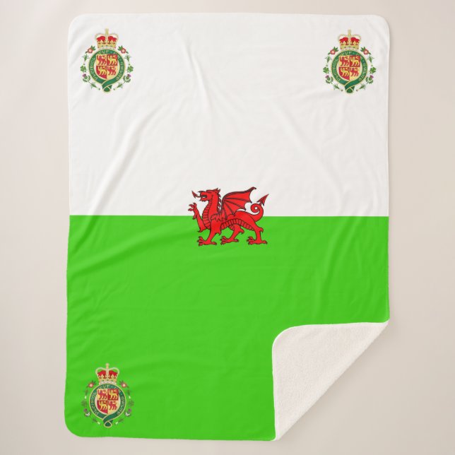 Welsh flag sherpa blanket (Front)