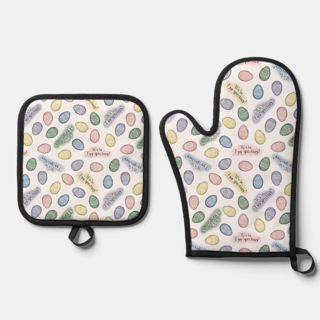We're Egg-specting Oven Mitt & Pot Holder Set (Front)