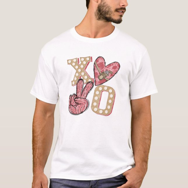 Western Country Xoxo | Hugs and Kisses T-Shirt (Front)