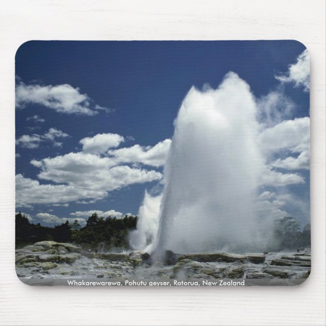 Whakarewarewa, Pohutu geyser, Rotorua, New Zealand Mouse Mat (Front)