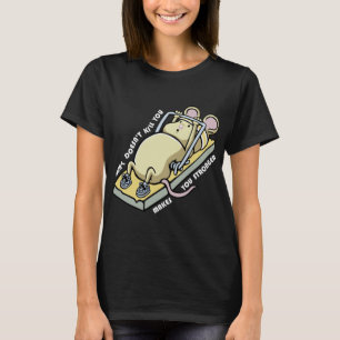 What doesnt kill you makes you stronger (dark) T-Shirt