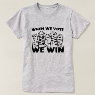 When We Vote We Win Cat Paws Kamala Cat Ladies T-Shirt