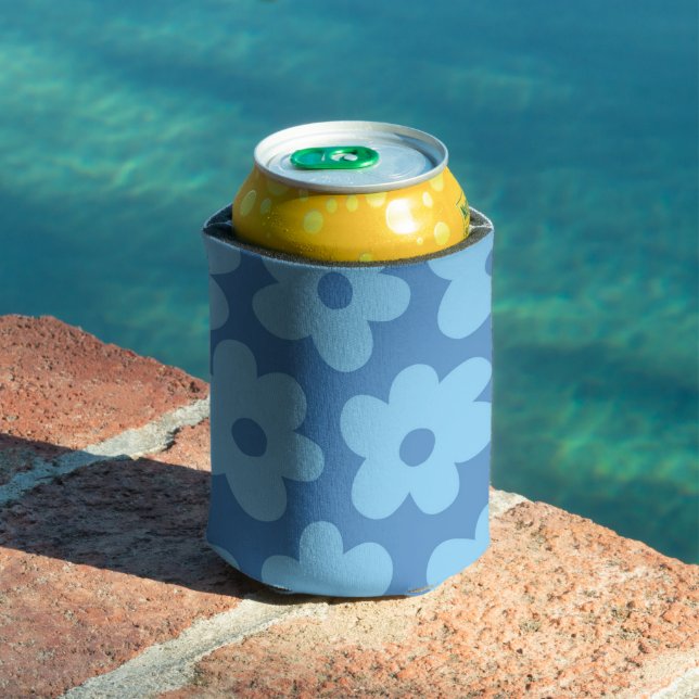 Whimsical Blue Floral Retro, Cheerful, Preppy Can Cooler (In Situ Pool)