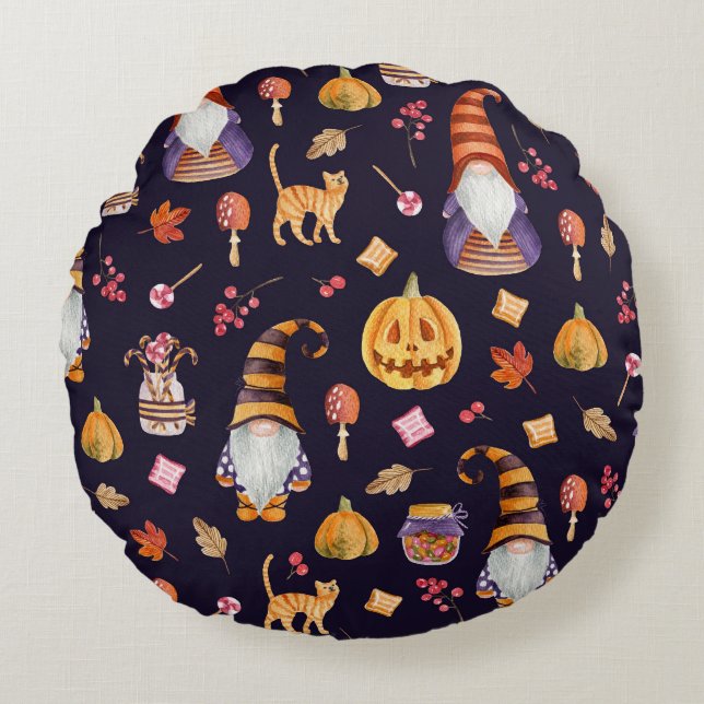 Whimsical Halloween: Gnomes & Pumpkins Round Cushion (Front)