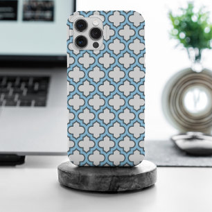 White and Baby Blue Trellis, Lattice, Quatrefoil iPhone 15 Pro Max Case