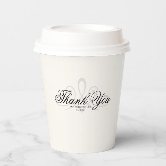 White and black paper cups (Front)