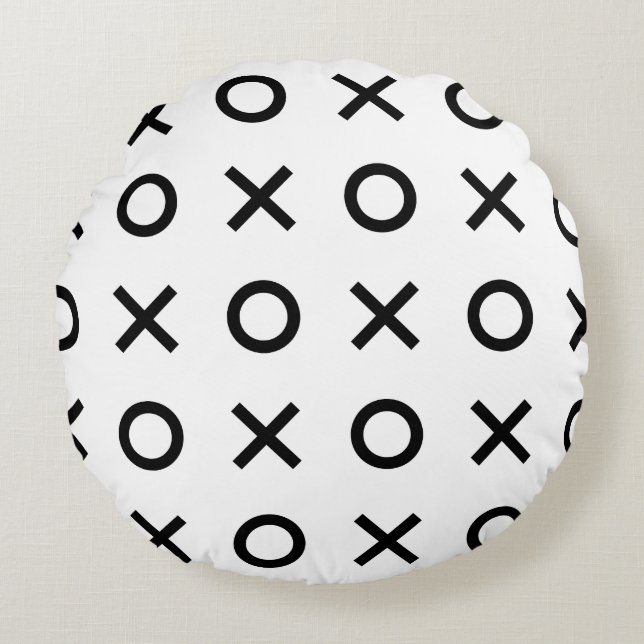 White and Black Xs and Os Round Cushion (Front)